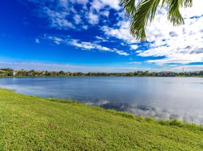 5031 Wiles Road 304, Coconut Creek FL 33073