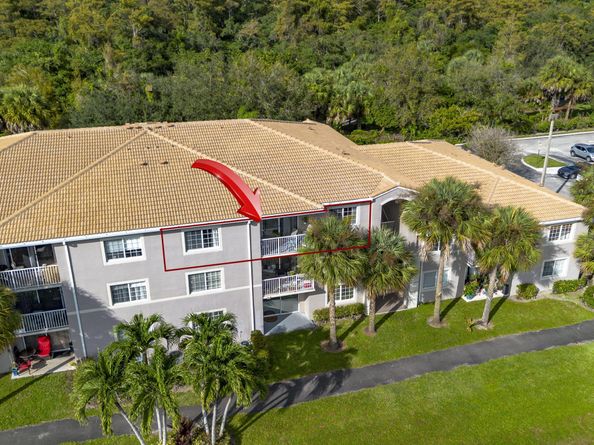 5031 Wiles Road 304, Coconut Creek FL 33073