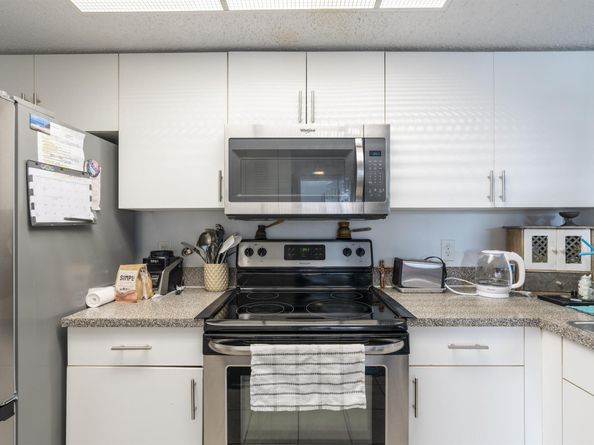 5031 Wiles Road 304, Coconut Creek FL 33073