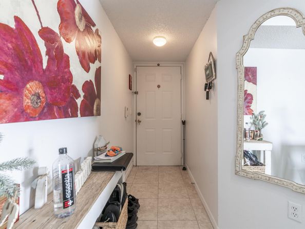 5031 Wiles Road 304, Coconut Creek FL 33073