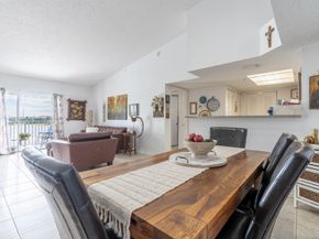 5031 Wiles Road 304, Coconut Creek FL 33073