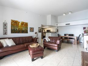 5031 Wiles Road 304, Coconut Creek FL 33073