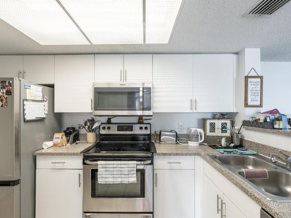 5031 Wiles Road 304, Coconut Creek FL 33073