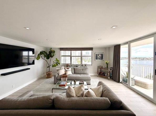 1801 S Flagler Drive 903, West Palm Beach FL 33401