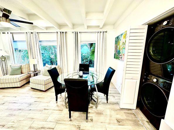 1742 NE 7th St, Fort Lauderdale FL 33304