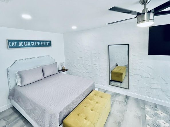 1742 NE 7th St, Fort Lauderdale FL 33304