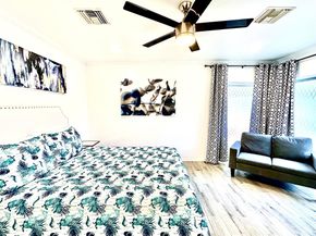 1742 NE 7th St, Fort Lauderdale FL 33304