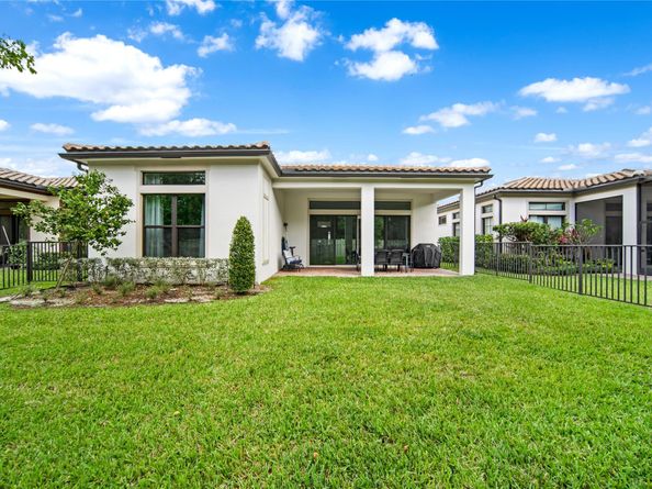 8159 Liberty Way, Parkland FL 33067