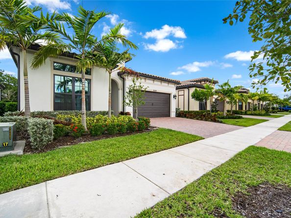 8159 Liberty Way, Parkland FL 33067