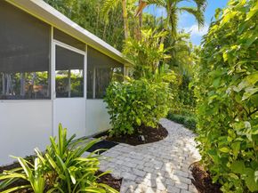 4803 Queen Palm Ln, Tamarac FL 33319