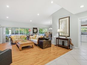 4803 Queen Palm Ln, Tamarac FL 33319