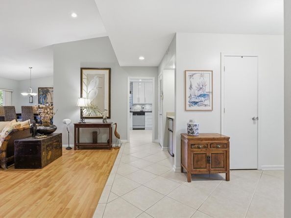 4803 Queen Palm Ln, Tamarac FL 33319