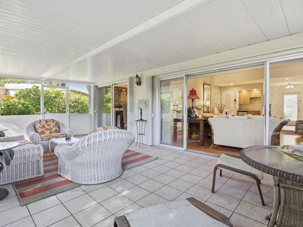 4803 Queen Palm Ln, Tamarac FL 33319