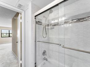 9440 SW 8th Street 318, Boca Raton FL 33428