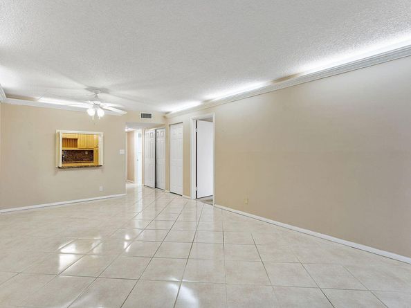 9440 SW 8th Street 318, Boca Raton FL 33428