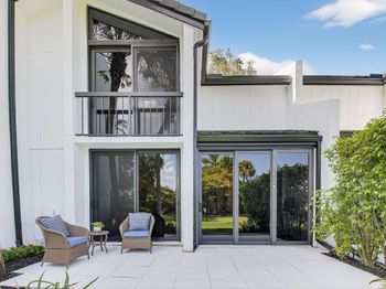 3802 Bridgewood Drive