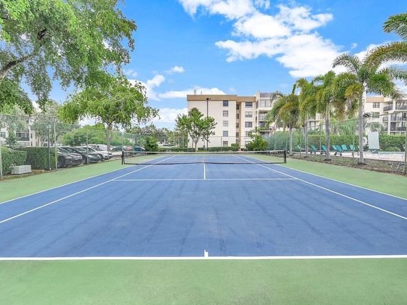 6195 Rock Island Rd 215, Tamarac FL 33319