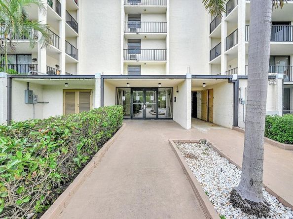 6195 Rock Island Rd 215, Tamarac FL 33319