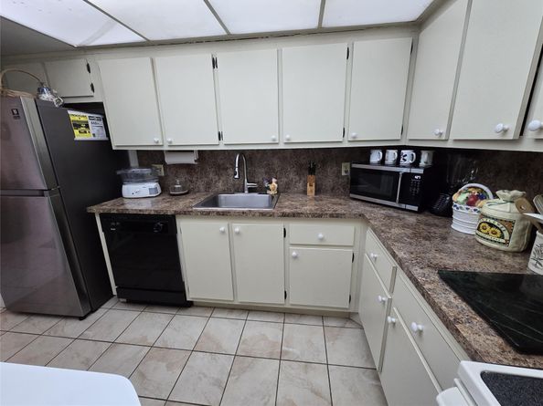 6195 Rock Island Rd 215, Tamarac FL 33319