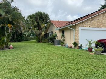 10180 Camelback Lane