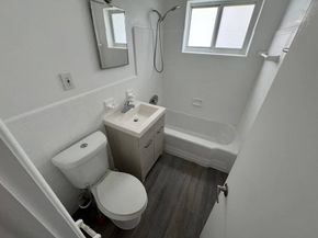 903 NE 7th St, Hallandale Beach FL 33009