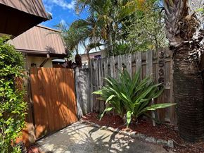 3536 Gardens Drive E B, Palm Beach Gardens FL 33410