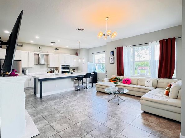 5446 Macoon Way, The Acreage FL 33470