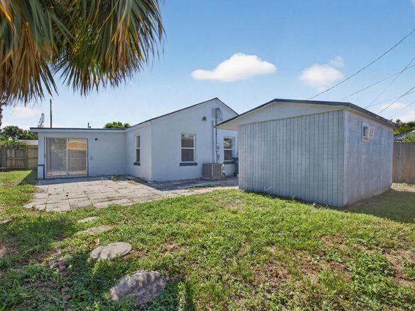 146 W 18th Street, Riviera Beach FL 33404
