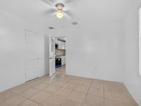 146 W 18th Street, Riviera Beach FL 33404