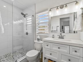 426 NE 7th Avenue 2g, Delray Beach FL 33483