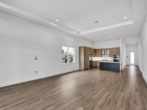 10064 Driftwood Way, Palm Beach Gardens FL 33412