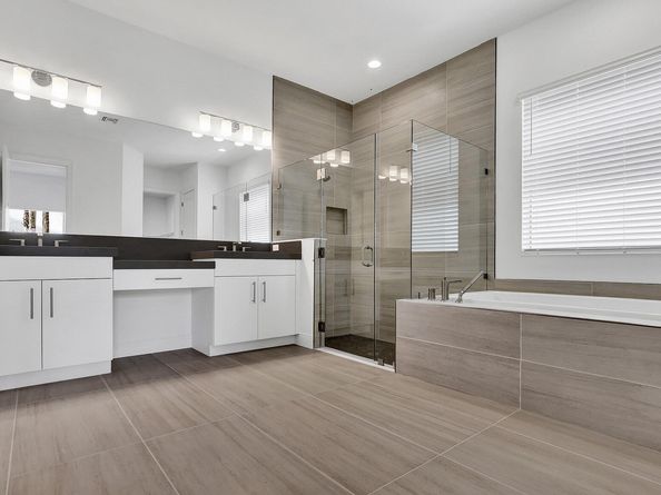10064 Driftwood Way, Palm Beach Gardens FL 33412