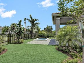 10064 Driftwood Way, Palm Beach Gardens FL 33412