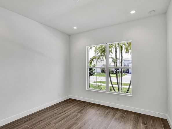 10064 Driftwood Way, Palm Beach Gardens FL 33412
