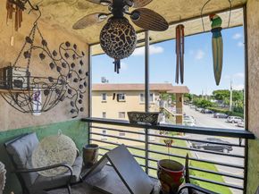 600 Village Green Court 322, Palm Springs FL 33461