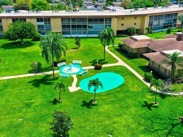 600 Village Green Court 322, Palm Springs FL 33461