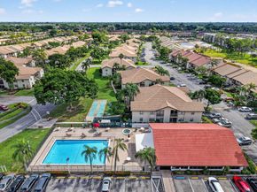 7642 Tahiti Lane 101, Lake Worth FL 33467