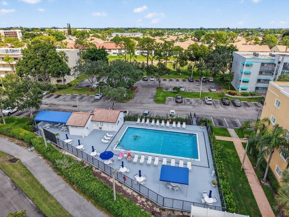 7642 Tahiti Lane 101, Lake Worth FL 33467