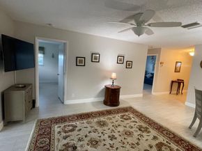 100 Leisure Lake Circle 109, Boynton Beach FL 33426