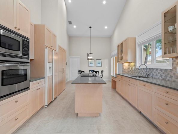 10670 Stonebridge Boulevard, Boca Raton FL 33498