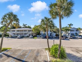 2151 NE 42nd Ct 204, Lighthouse Point FL 33064