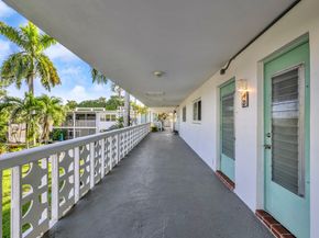 2151 NE 42nd Ct 204, Lighthouse Point FL 33064