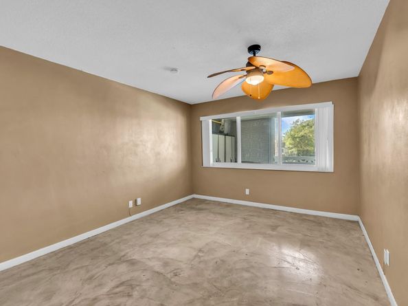 2151 NE 42nd Ct 204, Lighthouse Point FL 33064