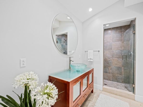 1223 NE 14th Ave, Fort Lauderdale FL 33304