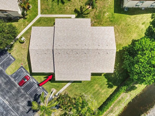 302 Pine Ridge Circle A2, Greenacres FL 33463