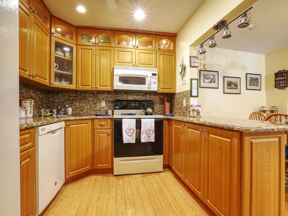 302 Pine Ridge Circle A2, Greenacres FL 33463