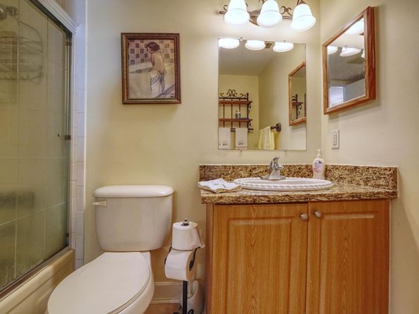 302 Pine Ridge Circle A2, Greenacres FL 33463