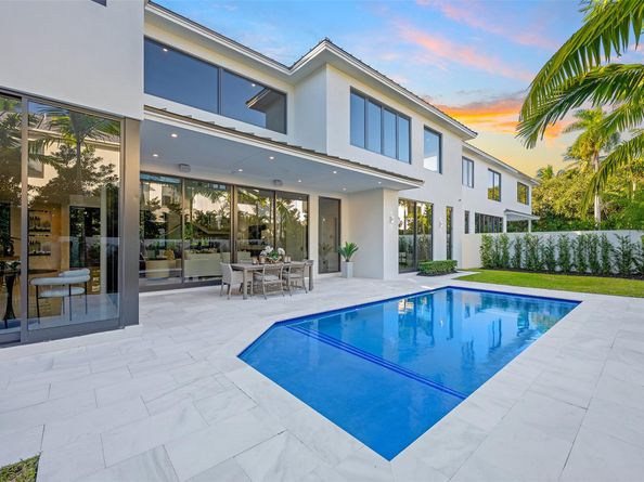 1544 Ponce De Leon Dr, Fort Lauderdale FL 33301