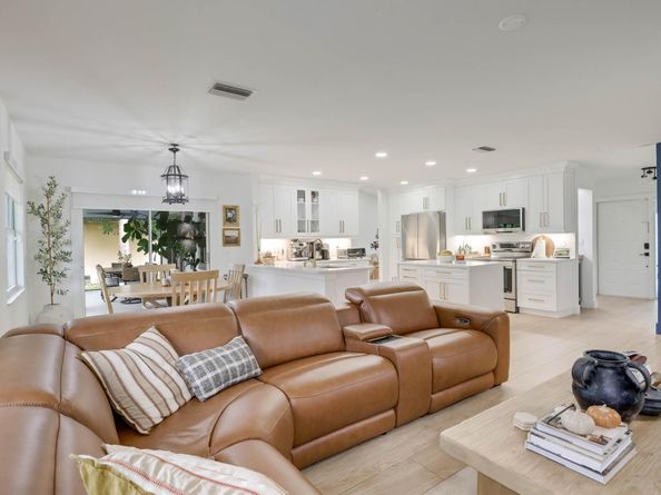 146 Elysium Drive, Royal Palm Beach FL 33411