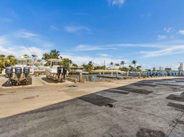 2650 Lake Shore Drive 1202, Riviera Beach FL 33404